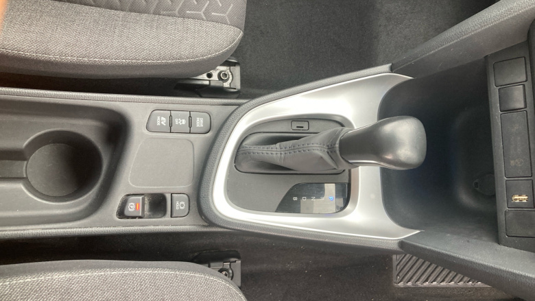 Toyota Yaris Cross 1.5 Hybrid Design 5dr CVT Hybrid Estate